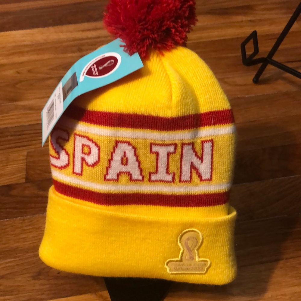 FIFA 2022 World Cup Spain- Kids Pom Pom Beanie - Yellow and Red
